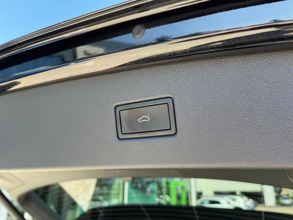 VOLKSWAGEN Tiguan (2022) — foto 21 van 22