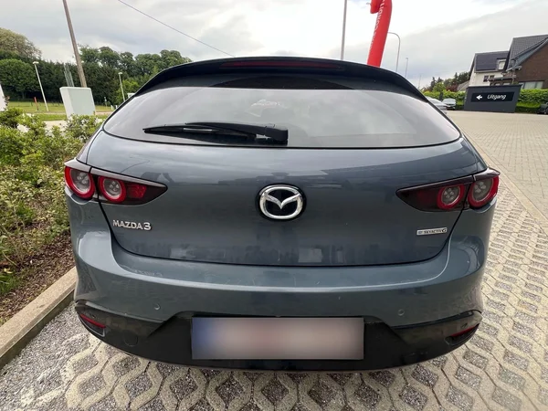 Mazda 3 (2021) — foto 14 van 17