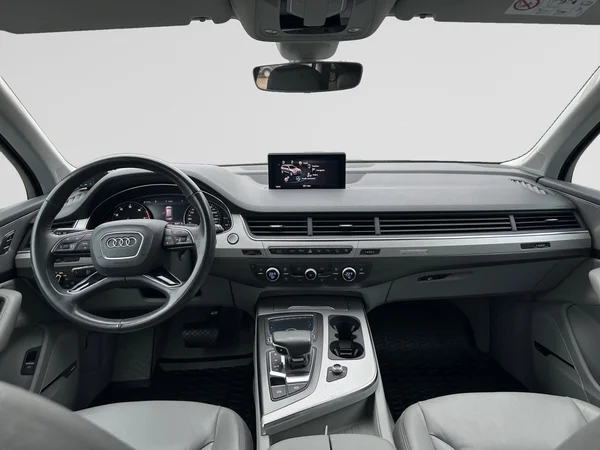 AUDI Q7 (2016) — foto 11 van 24
