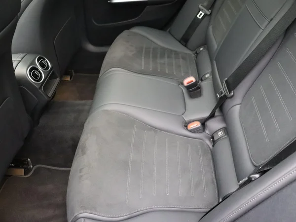 Mercedes-Benz C-Klasse (2025) — foto 5 van 26