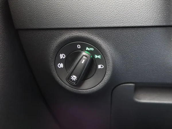 Škoda Karoq (2023) — foto 15 van 24