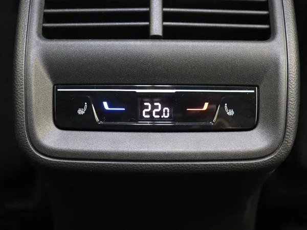 SKODA Superb Combi (2025) — foto 9 van 18