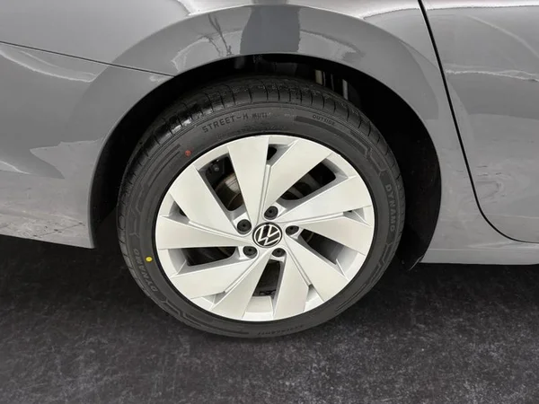 VOLKSWAGEN Golf VIII SW (2024) — foto 24 van 24