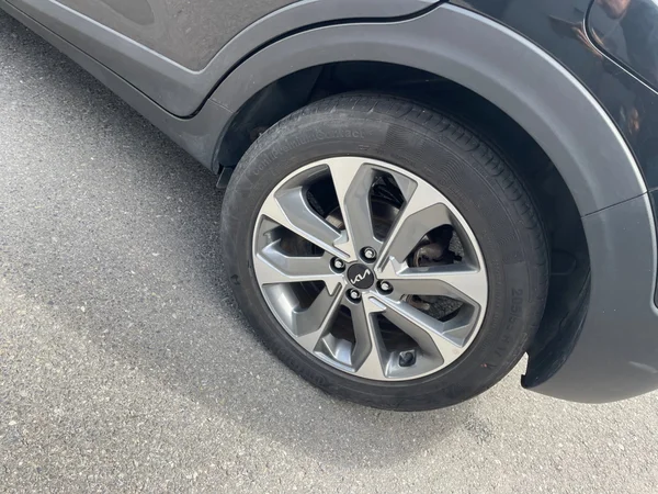 KIA Stonic (2024) — foto 9 van 20