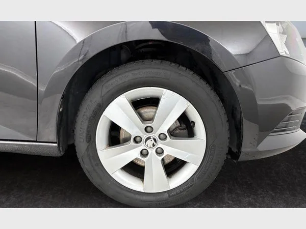 Skoda Fabia (2018) — foto 14 van 15