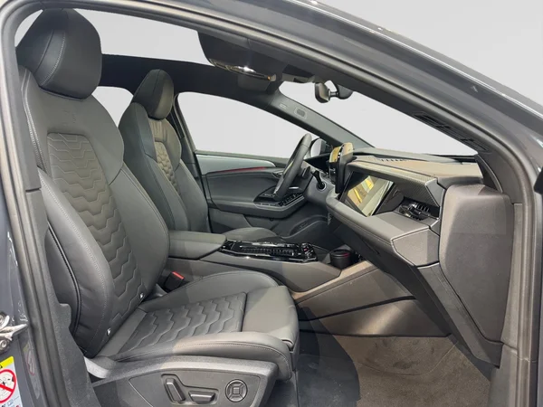 AUDI A6 Avant e-tron (2025) — foto 16 van 22