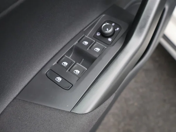 VOLKSWAGEN Taigo (2025) — foto 9 van 23