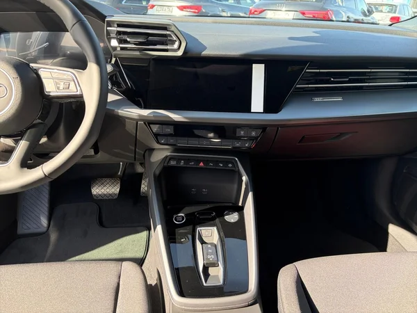 AUDI A3 Sportback PHEV (2026) — foto 2 van 18
