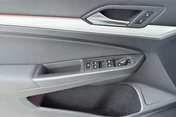 Volkswagen Golf VIII (2021) — foto 9 van 24