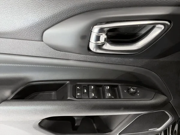 Jeep Compass (2023) — foto 13 van 21