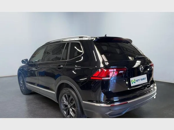 Volkswagen Tiguan Allspace (2022) — foto 26 van 29