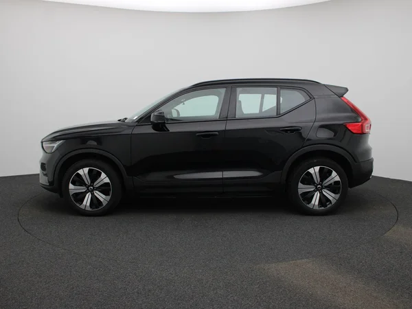 Volvo XC40 (2023) — foto 34 van 40
