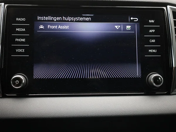 SKODA Karoq (2021) — foto 10 van 19