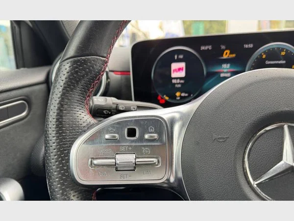 Mercedes-Benz A 160 (2019) — foto 9 van 29