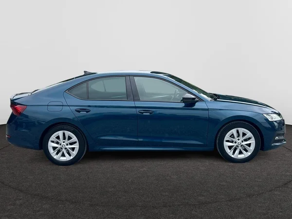 SKODA Octavia (2021) — foto 9 van 18