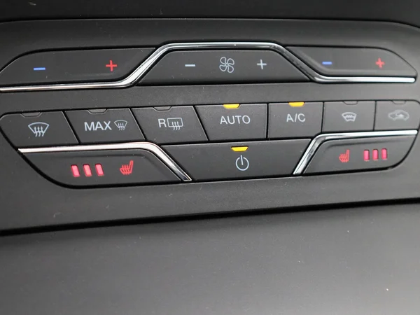 Ford S-Max (2020) — foto 13 van 42