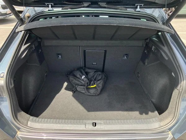 CUPRA Formentor e-Hybrid (PHEV) (2024) — foto 4 van 24