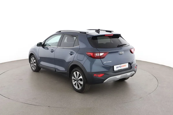 Kia Stonic (2021) — foto 10 van 16