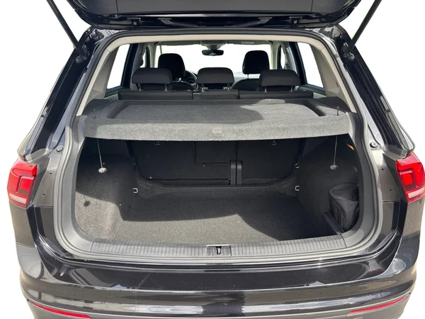 VOLKSWAGEN Tiguan (2016) — foto 7 van 16
