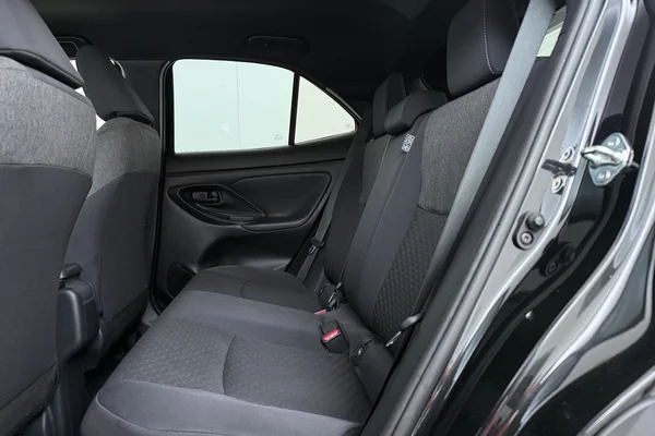 Toyota Yaris Cross Hybrid (HEV) (2025) — foto 17 van 18