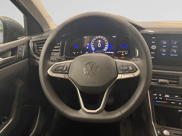 VOLKSWAGEN Taigo (2026) — foto 2 van 24