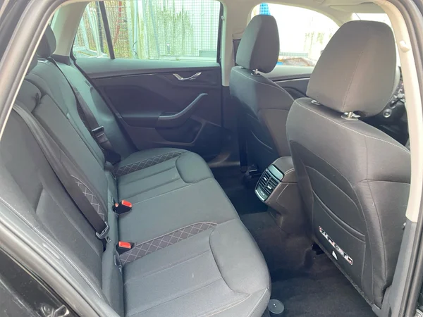 SKODA Kamiq (2023) — foto 5 van 17