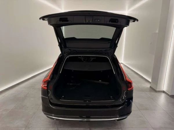 Volvo V90 (2022) — foto 19 van 20