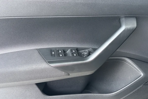 Volkswagen Taigo (2024) — foto 8 van 21