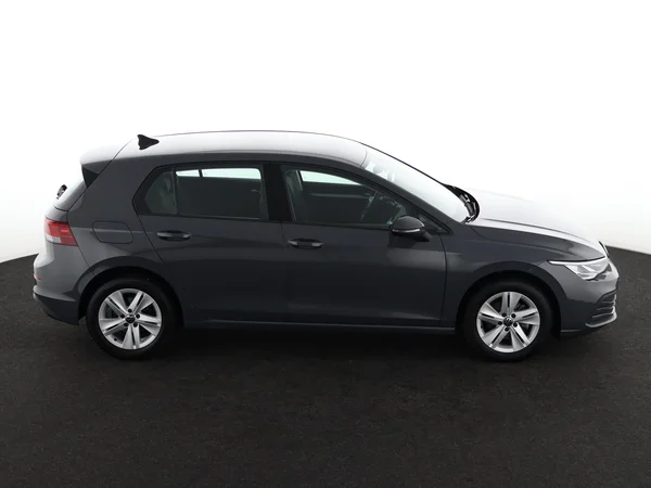 VOLKSWAGEN Golf (2024) — foto 24 van 28