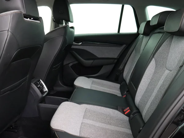 SKODA Octavia Combi (2024) — foto 4 van 19
