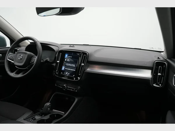 VOLVO XC40 (2020) — foto 19 van 25