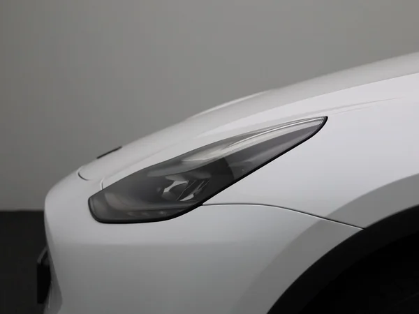 Tesla Model Y (2023) — foto 9 van 43