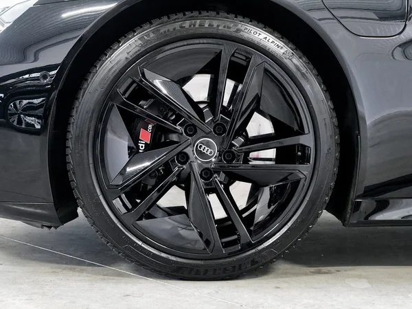 AUDI RS e-tron GT (2021) — foto 13 van 44