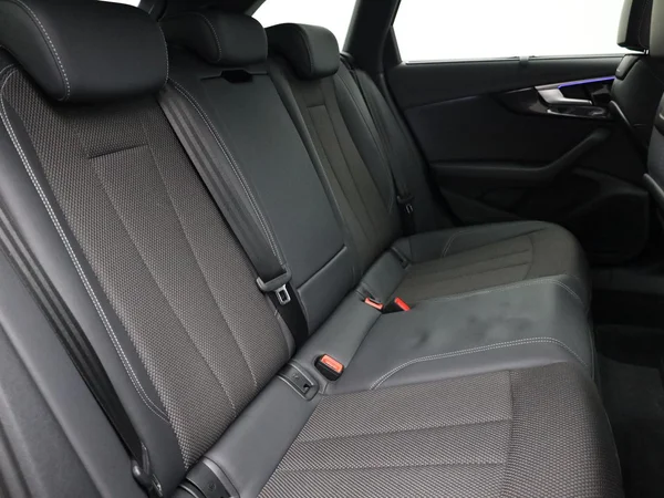 AUDI A4 Avant (2024) — foto 24 van 24