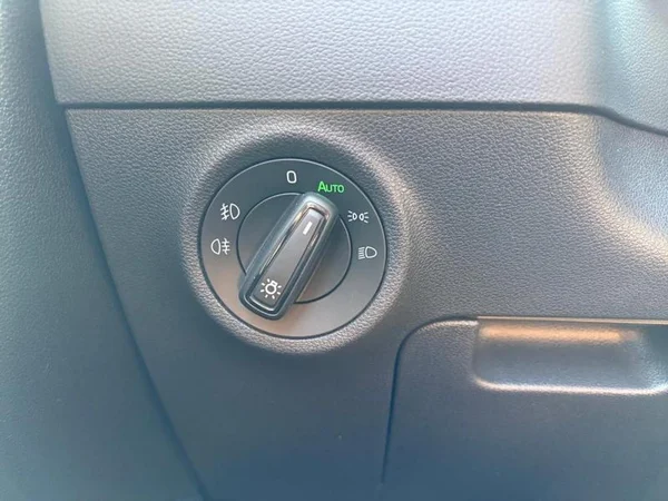 SKODA Karoq (2022) — foto 10 van 29