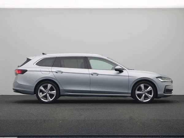 SKODA Superb Combi Dsl (2024) — foto 23 van 25