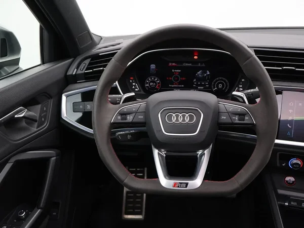Audi RSQ3 (2023) — foto 4 van 29