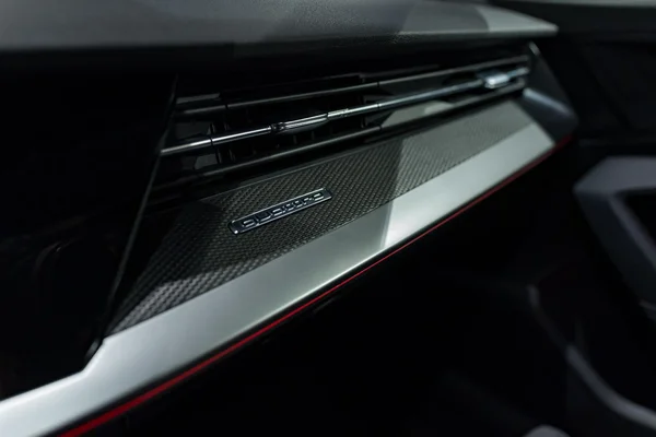 Audi RS3 (2022) — foto 41 van 52
