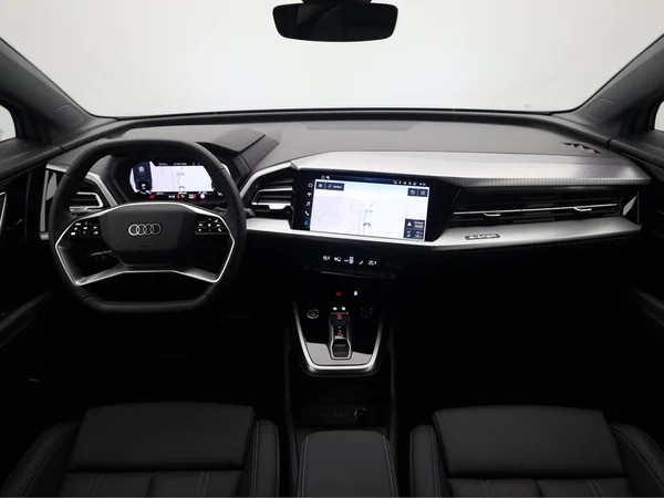 AUDI Q4 e-tron (2025) — foto 20 van 21