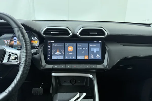 MG ZS Hybrid+ (HEV) (2025) — foto 3 van 20