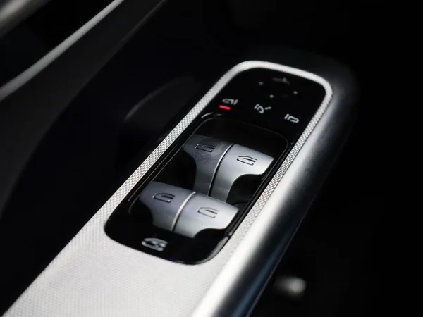 Mercedes-Benz GLC (2025) — foto 27 van 49