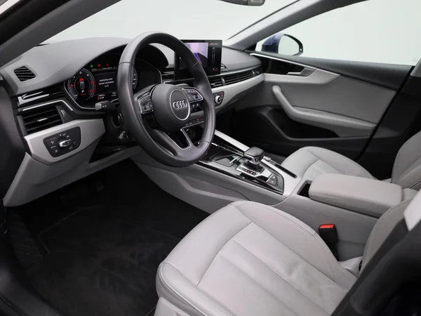Audi A5 (2022) — foto 21 van 39