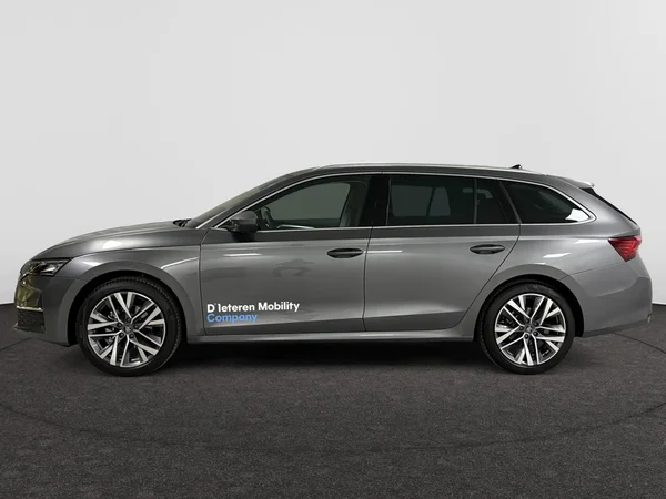 SKODA Octavia Combi (2025) — foto 12 van 15