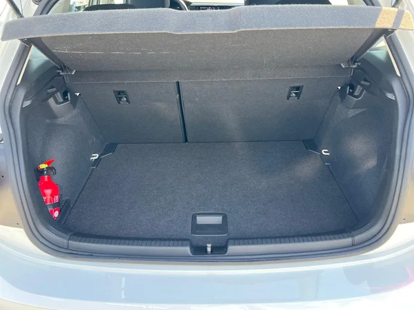 VOLKSWAGEN Polo (2024) — foto 6 van 18