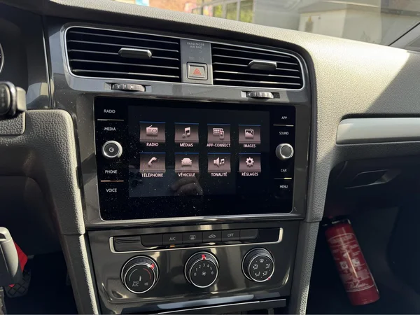 VOLKSWAGEN Golf VII Dsl (2017) — foto 3 van 13