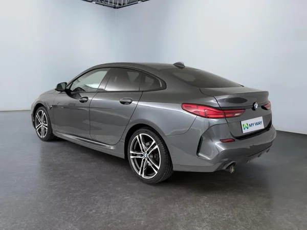 BMW Serie 2 218 (2020) — foto 15 van 17