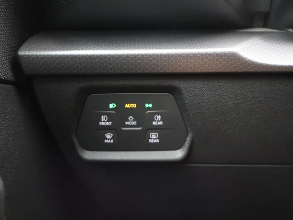 SEAT Leon (2024) — foto 11 van 25