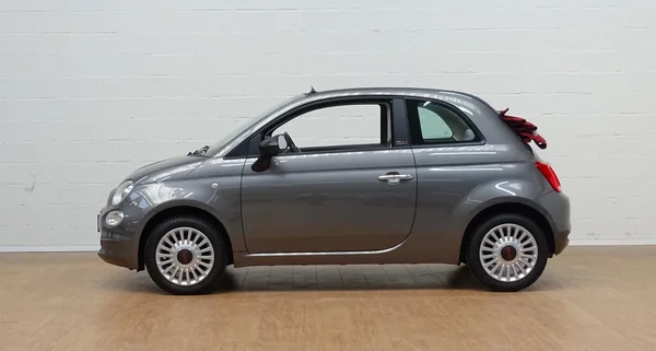 Fiat 500C (2017) — foto 22 van 23