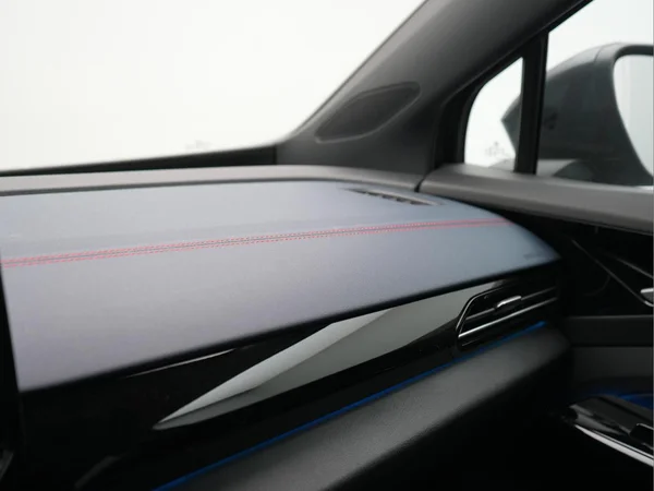 VOLKSWAGEN ID.4 (2021) — foto 35 van 49