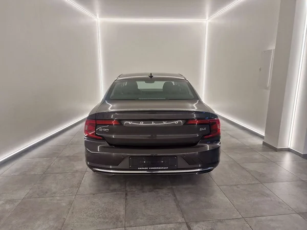 Volvo S90 (2025) — foto 10 van 17